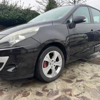 Renault Scenic Scénic X-Mod 1.5 dCi 110CV Luxe neo