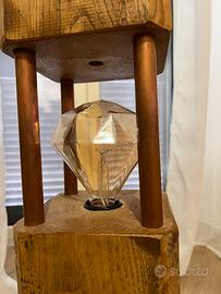 Lampada da terra  in legno di castagno