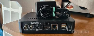 Decoder AXSAS  E4HD DVB-C/T2 Hybrid receiver