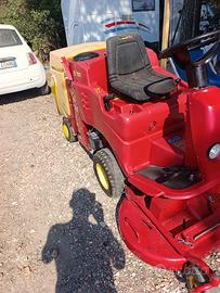 Trattorino tagliaerba Ferrari