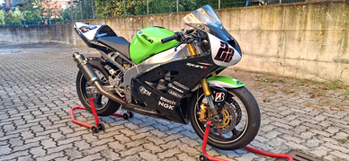 Kawasaki ninja zx6r r