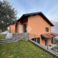 PORZIONE DI BIFAMILIARE A OLIVETO LARIO