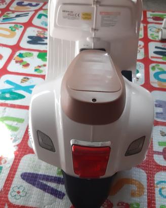 Vespa a batteria 6V 