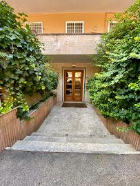 Stanza disponibile in studio di architettura