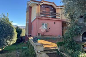 PORZIONE DI BIFAMILIARE A ZAGAROLO