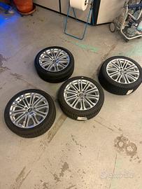 CERCHI AUDI R18 NUOVI CON GOMME PIRELLI NUOVE