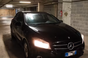 Mercedes-Benz A180