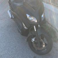 Xmax 250 2011