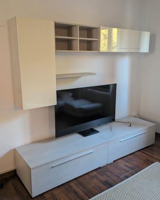 Mobile TV Mondo Convenienza – Modello Giulia