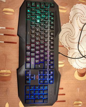 tastiera trust gaming retro illuminata