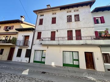 CENTRO STORICO: abitazione con studio indipende...