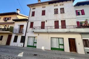 CENTRO STORICO: abitazione con studio indipende...