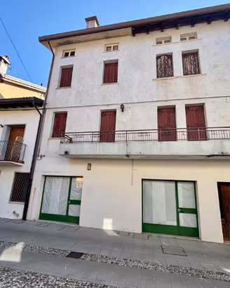 CENTRO STORICO: abitazione con studio indipende...