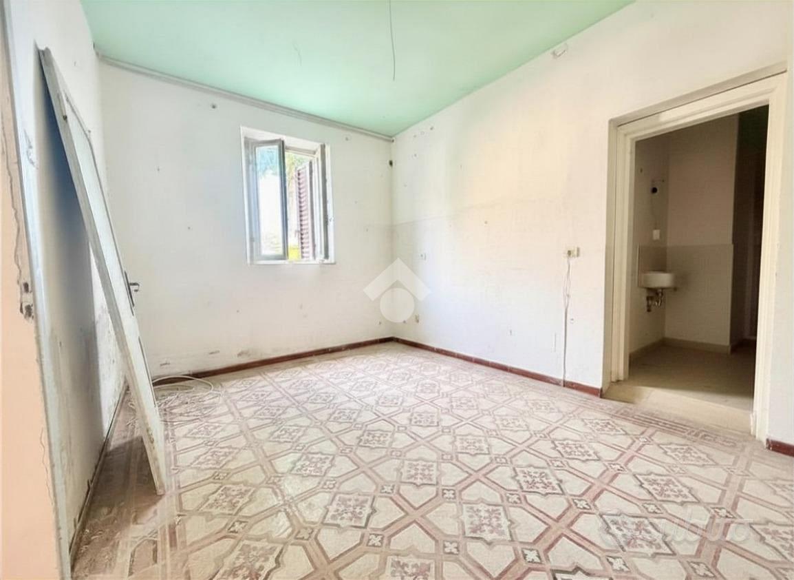 Casa – Montevarchi, Pateresso - Altro