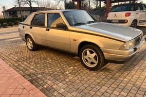 Alfa Romeo 75 1.8