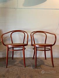 Coppia di sedie modello 209 “Le Corbusier”