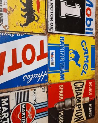 Lotto targhe in metallo motori decorative 