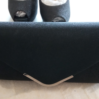 Scarpe eleganti nuove Guess più borsello