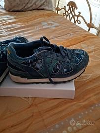 Lotto scarpe bambino firmate.