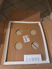 Guarnizione magnetica per congelatore
