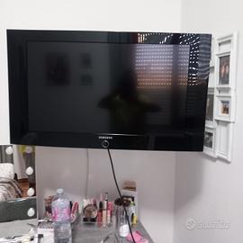 TV 32 
