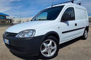 OPEL METANO e GANCIO TRAINO