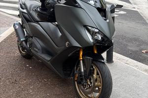 Tmax 560 tech max