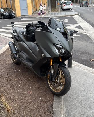 Tmax 560 tech max