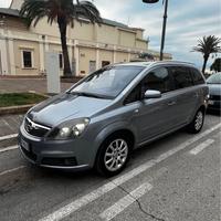 Opel Zafira 2007 (Metano)