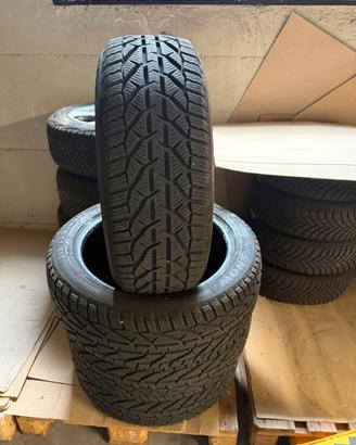 Gomme neve 215 50 r18