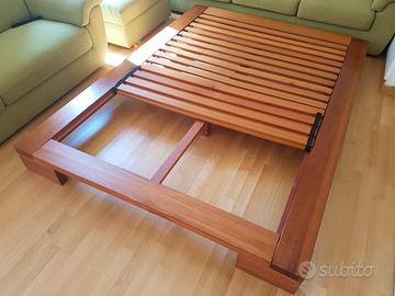 Letto Futon in Legno Massello, design elegante