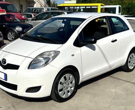 Toyota Yaris 1.4 D-4D DPF 3 porte Now WHYTE 2011