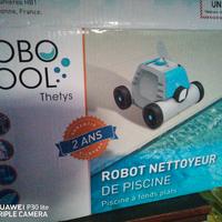 robot pulisci fondo piscina