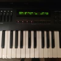 ROLAND JV80