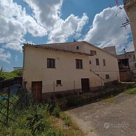 Casa indipendente Goriano Valli, Tione, L'Aquila