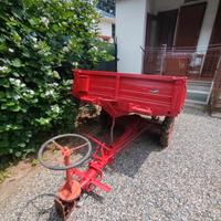 Rimorchio con motore