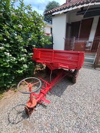 Rimorchio con motore