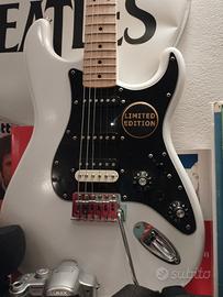 chitarra elettrica fender squier Stratocaster 