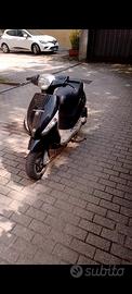 piaggio zip 50 