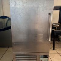 Abbattitore 10 teglie