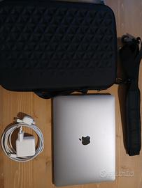 MacBook Air M1 8/256 - Perfetto stato 