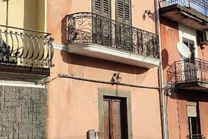 Palazzetto nicolosi centro