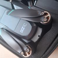 drone LYRC con GPS e gimbal