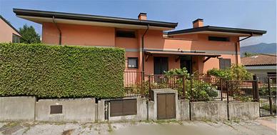 Appartamento a Valmadrera