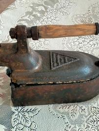 coppia di ferri da stiro antichi 