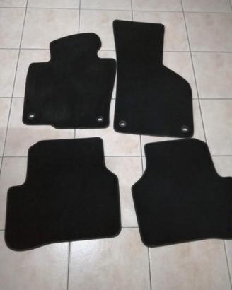 Tappetini vw Passat variante mod.2010