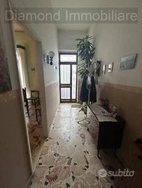 Casa singola con cortile a Fiumefreddo di Sicilia