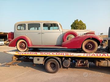 Cadillac XT4 v8 anni 30