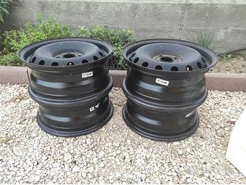 Cerchi in ferro 15 pollici Fiat Grande Punto