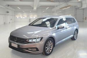 VOLKSWAGEN PASSAT VARIANT 2.0 TDI SCR EVO 110kW Bu